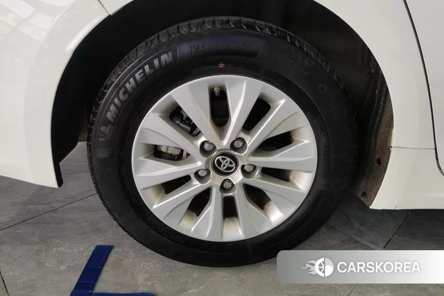 Toyota Corolla 2021 Белый из Китая, фото 6