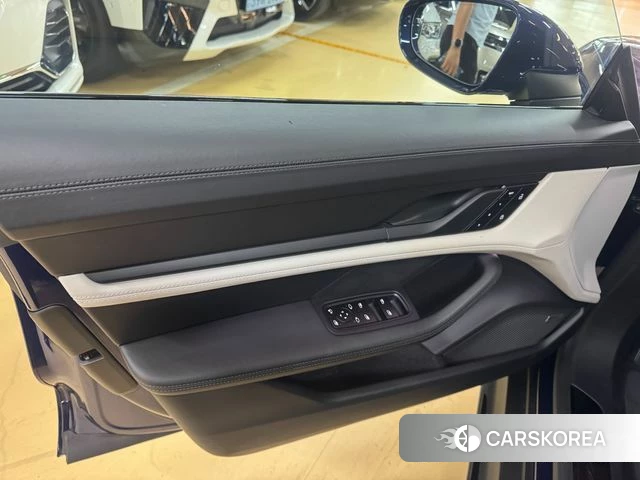 Porsche Taycan 2024 Синий из Кореи, фото 6