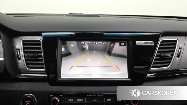 Kia Niro EV 2021 Серебряный из Кореи, фото 6