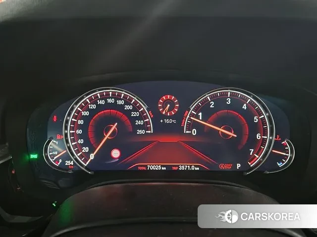 BMW 5 Series (G30) 2018 Серый из Кореи, фото 6