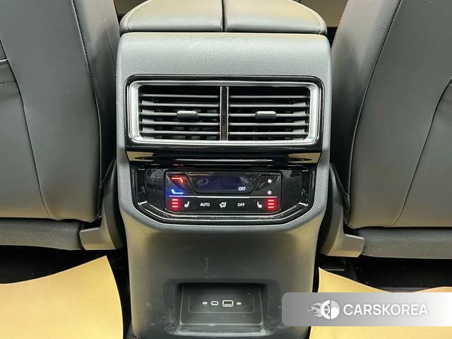 Volkswagen Tourang 2024 Черный из Китая, фото 6