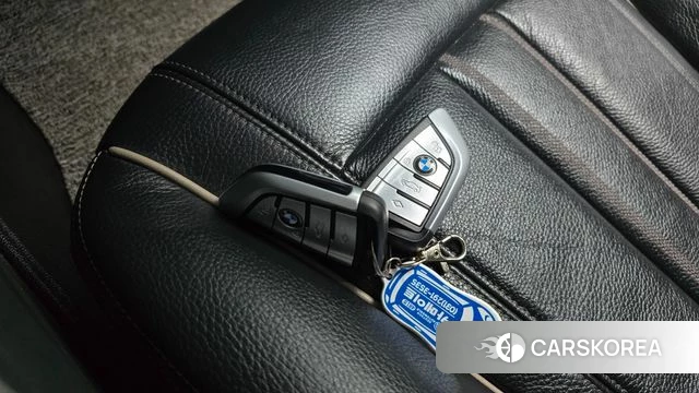 BMW 5 Series (G30) 2018 Белый из Кореи, фото 6