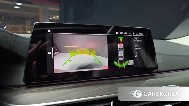 BMW 5 Series (G30) 2020 Белый из Кореи, фото 6