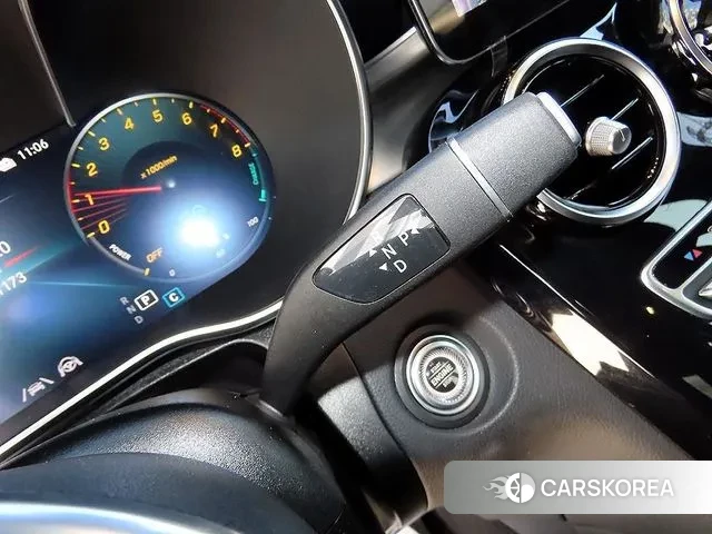 Mercedes-Benz GLC-Class X253 2021 Белый из Кореи, фото 6