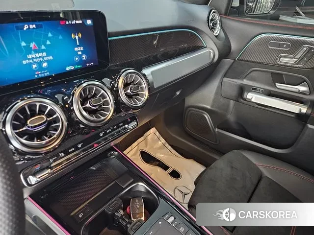 Mercedes-Benz GLB-Class X247 2023 Белый из Кореи, фото 6