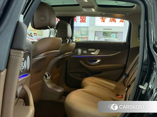 Mercedes-Benz E-class 2021 Черный из Китая, фото 6