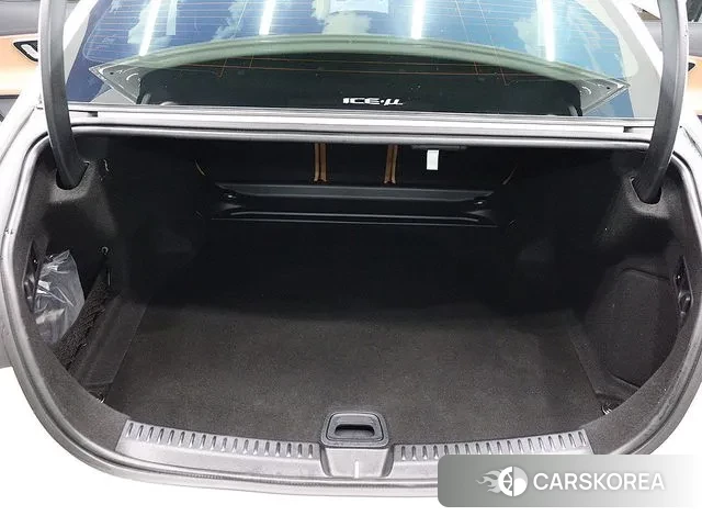 Mercedes-Benz E-Class W214 2025 Белый из Кореи, фото 6