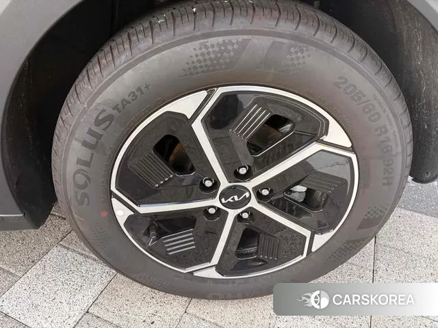 Kia Di Ol Nu Niro 2024 Серый из Кореи, фото 6