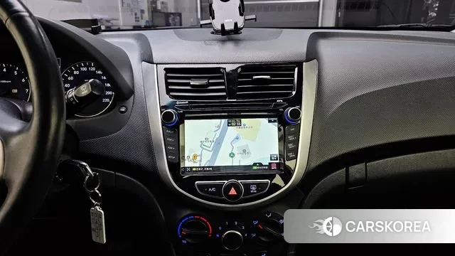 Hyundai Accent (New type) 2018 Белый из Кореи, фото 6