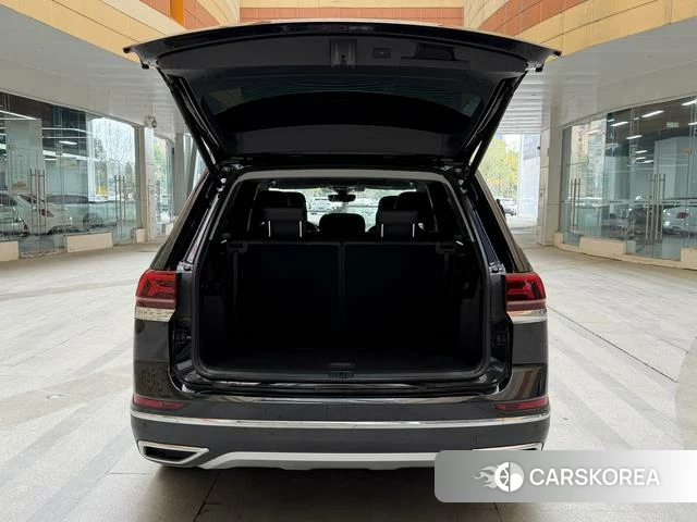 Volkswagen Tourang 2024 Черный из Китая, фото 6