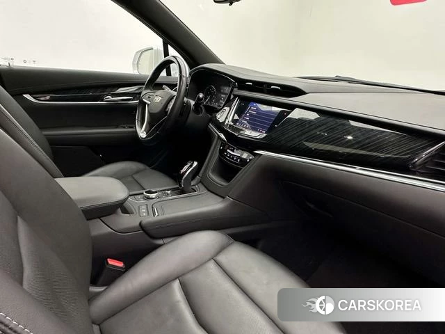Cadillac XT6 2023 Белый из Китая, фото 6