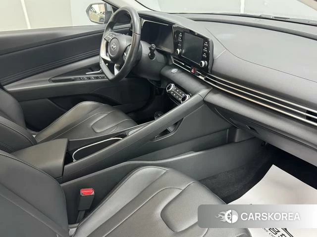 Hyundai Elantra 2023 Темно-серый из Китая, фото 6