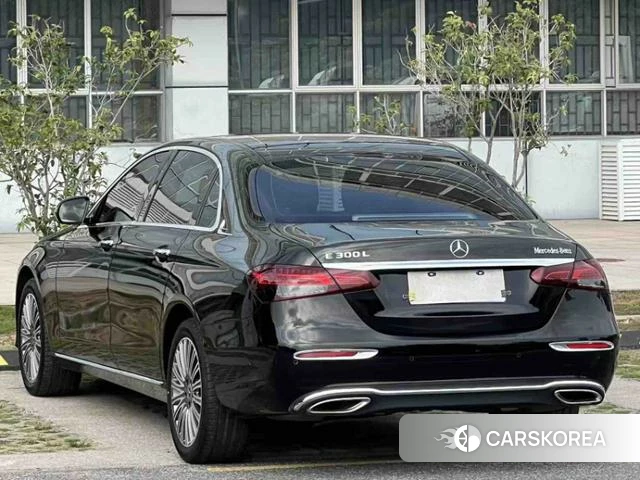 Mercedes-Benz E-class 2024 Черный из Китая, фото 6