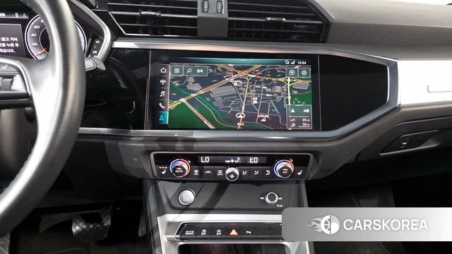 Audi Q3 (F3) 2020 Белый из Кореи, фото 6