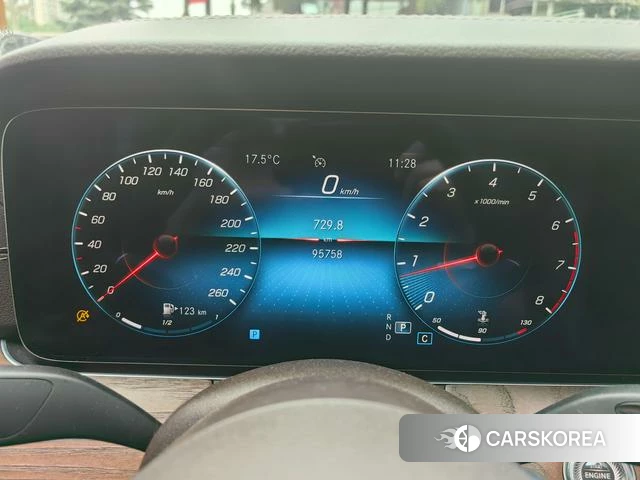 Mercedes-Benz E-class 2022 Черный из Китая, фото 6