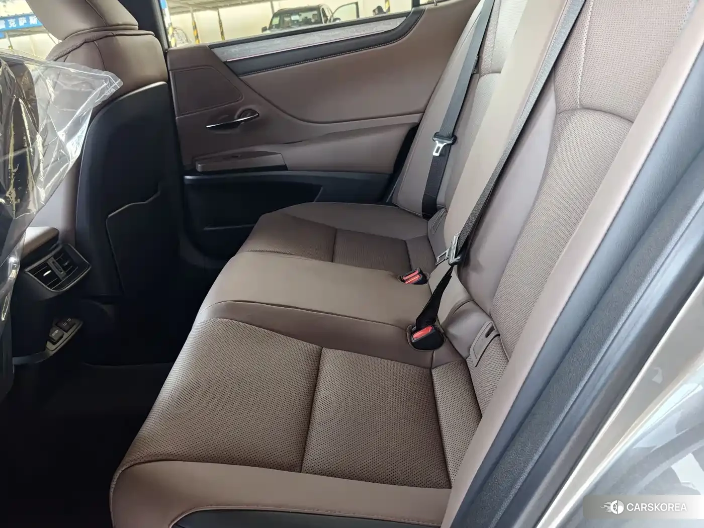 Lexus ES 2026 Silver/gray из Китая, фото 6
