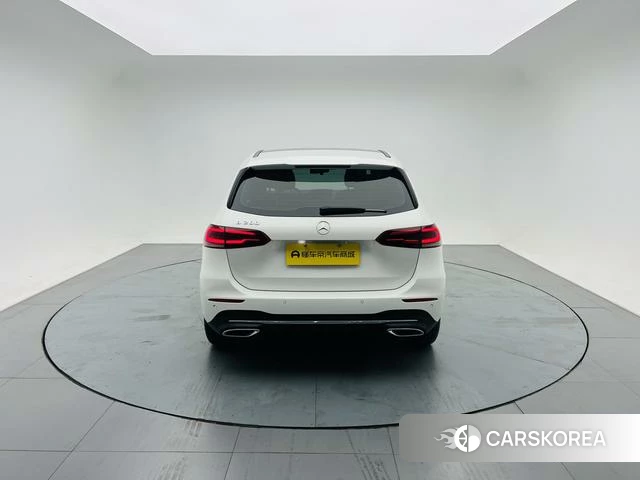Mercedes-Benz Class B 2022 Белый из Китая, фото 6