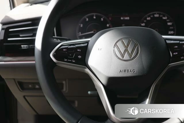 Volkswagen Touareg 2021 Черный из Китая, фото 6