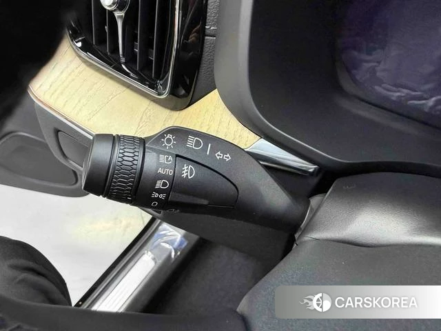 Volvo XC60 2026 Черный из Китая, фото 6