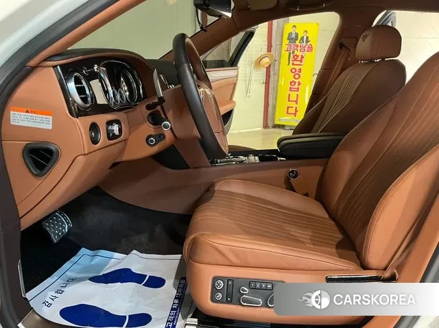 Bentley Flying Spur 2nd Generation 2018 Белый из Кореи, фото 6