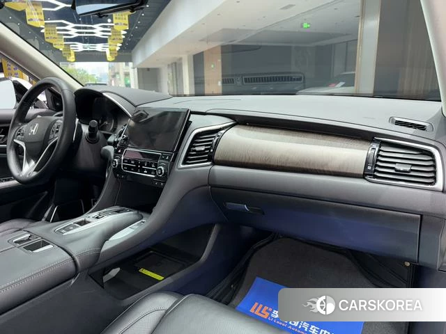 Honda Crown Road 2021 Белый из Китая, фото 6