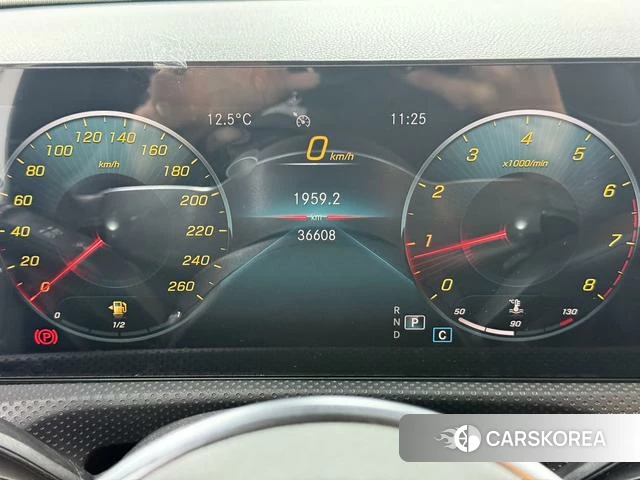 Mercedes-Benz Class A 2022 Белый из Китая, фото 6
