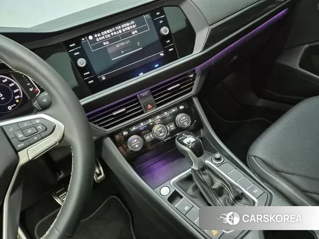 Volkswagen 7th Generation of Jetta 2023 Белый из Кореи, фото 6