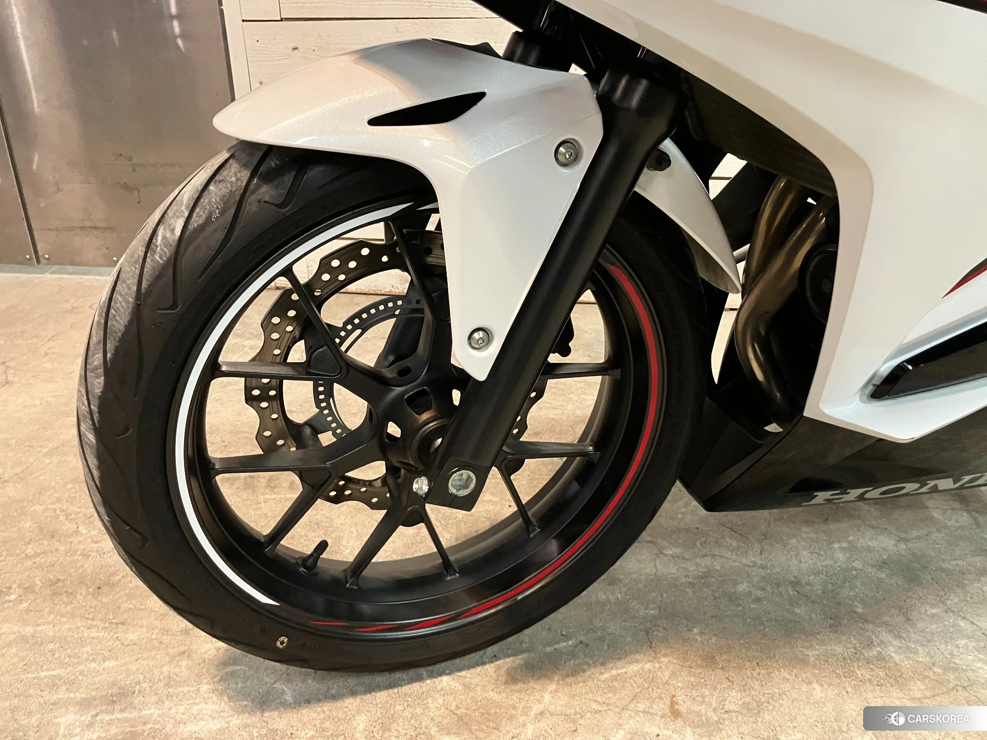 Проданный Honda CBR400R ABS id 4347790 из Японии, фото 6