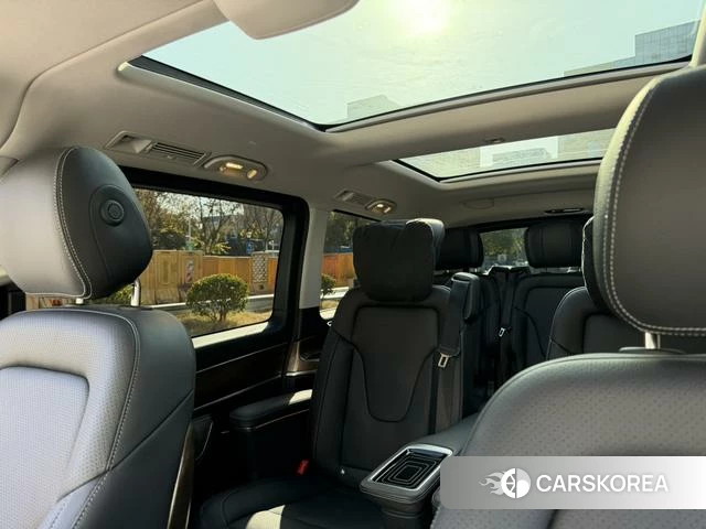 Mercedes-Benz V-class 2024 Черный из Китая, фото 6