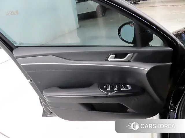 Kia K5 3rd generation 2021 Черный из Кореи, фото 6