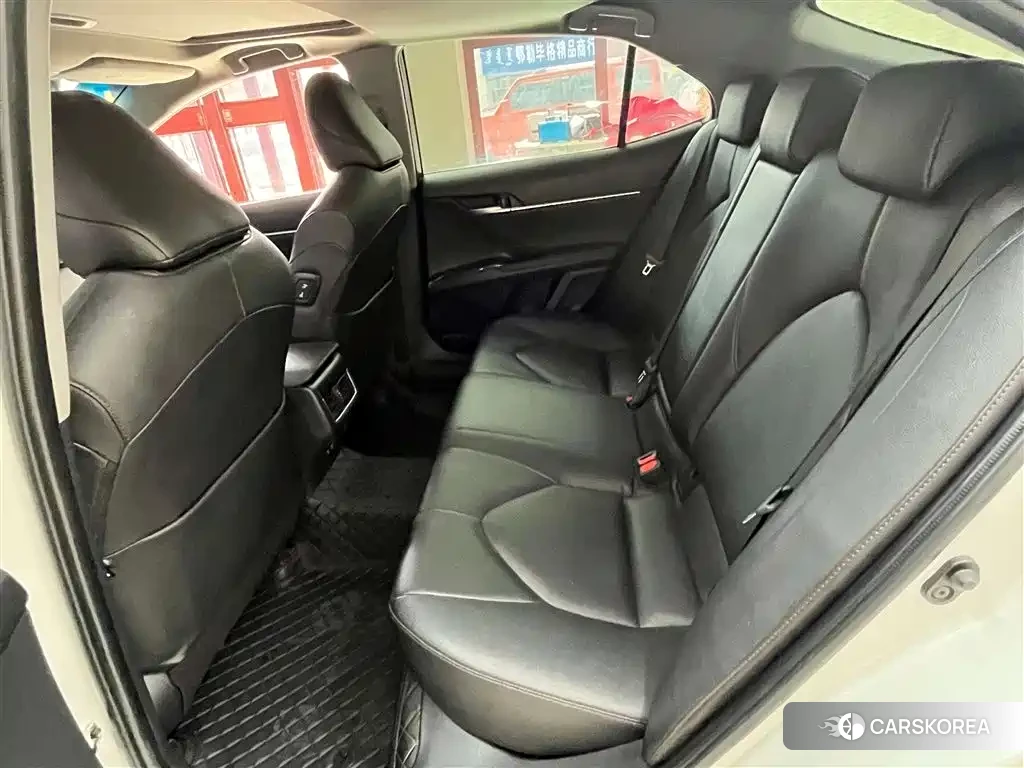 Toyota Camry 2021 Белый из Китая, фото 6
