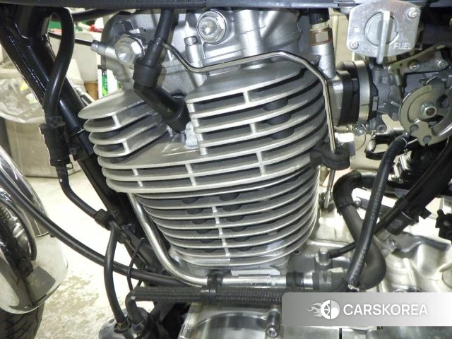 Yamaha SR400 id 4236858 из Японии 6