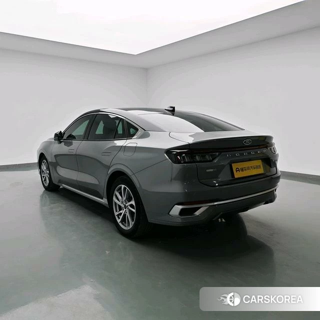 Ford Mondeo 2023 Другой из Китая, фото 6