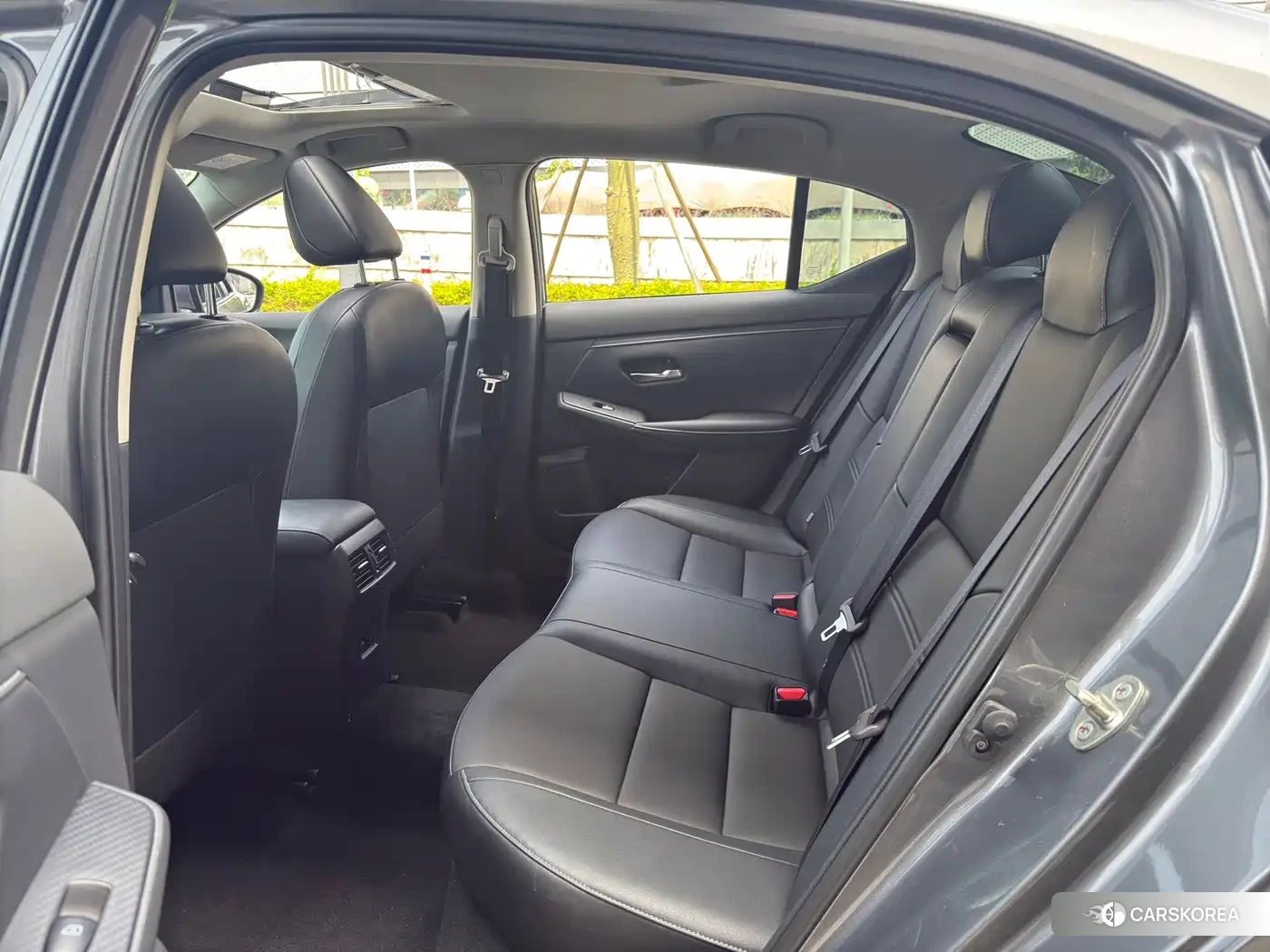 Nissan Sylphy 2023 Silver/gray из Китая, фото 6