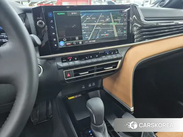 Toyota Camry (XV80) 2025 Белый из Кореи, фото 6