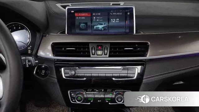 BMW X1 (F48) 2021 Черный из Кореи, фото 6