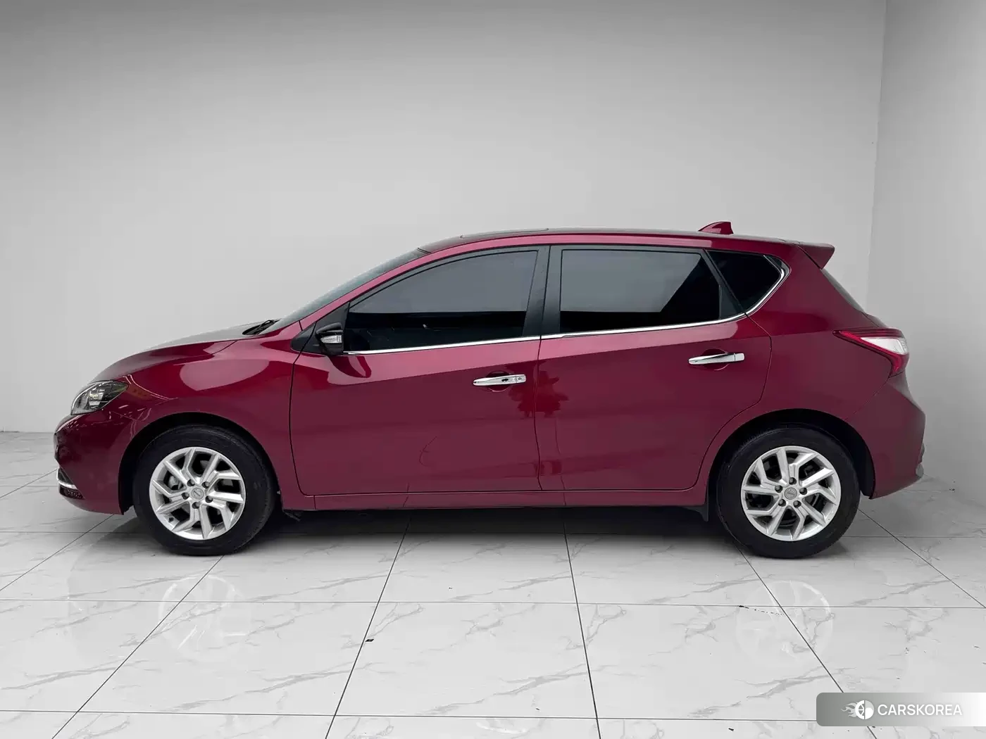 Nissan Tiida 2024 Red/purple из Китая, фото 6