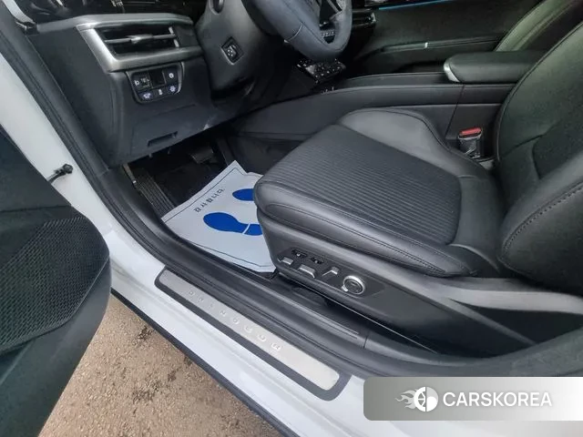 Hyundai Grandeur Hybrid (GN7) 2023 Белый из Кореи, фото 6