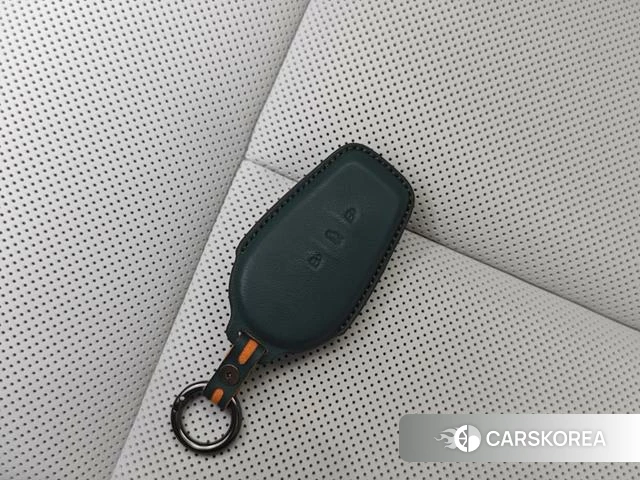 Nissan N7 2025 Серебристо-серый из Китая, фото 6