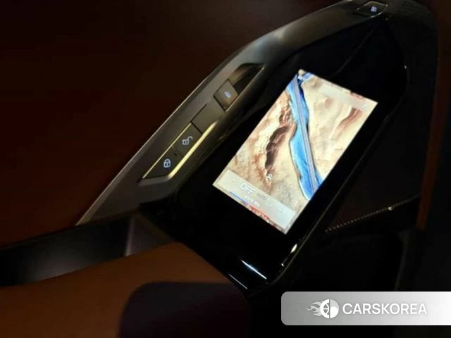 BMW 7 Series (G70) 2025 Черный из Кореи, фото 6