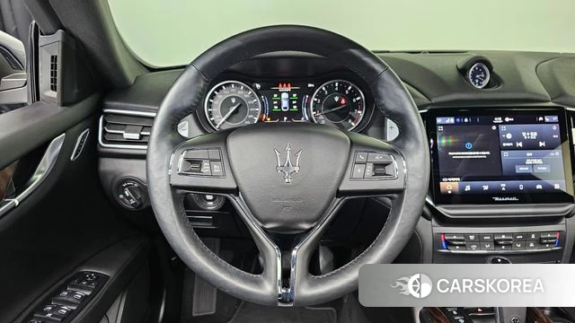 Maserati Ghibli 2022 Синий из Кореи, фото 6