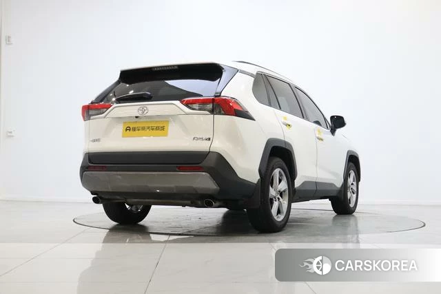 Toyota RAV4 Rongfang 2022 Белый из Китая, фото 6