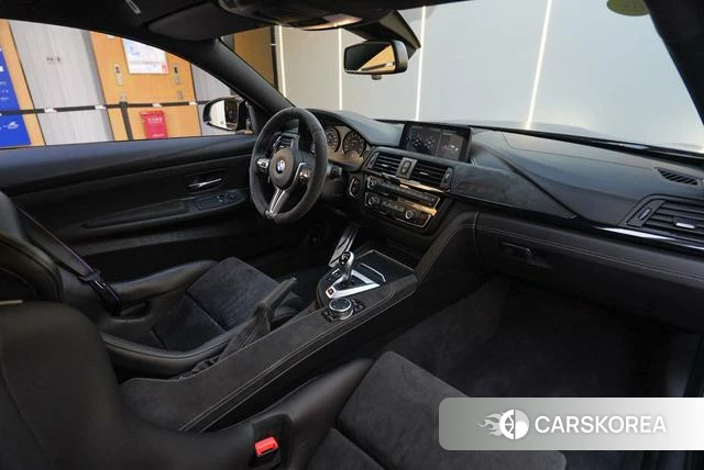 BMW M4 2024 Темно-серый из Китая, фото 6