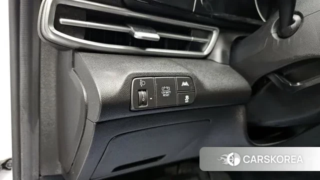 Hyundai Avante Hybrid (CN7) 2021 Белый из Кореи, фото 6