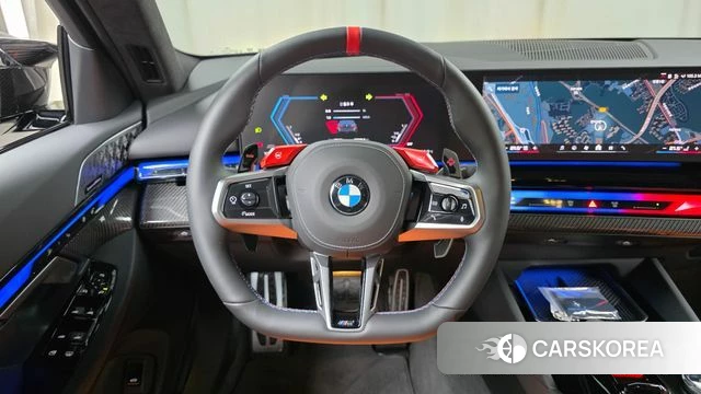 BMW M5 (G90) 2025 Черный из Кореи, фото 6