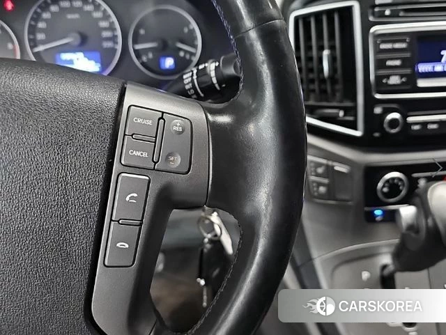 Hyundai The New Grand Starex 2018 Серебристо-серый из Кореи, фото 6