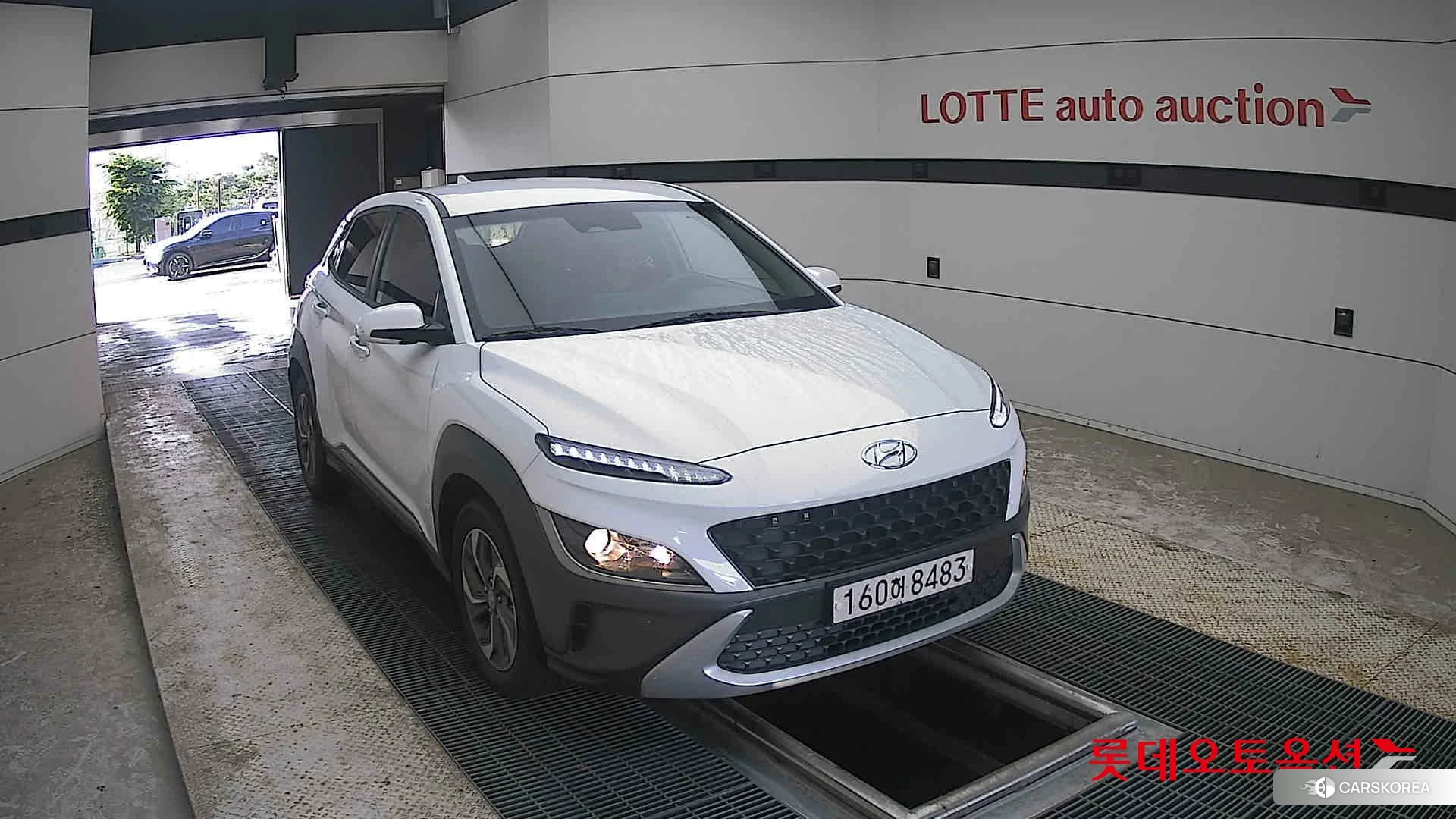 Hyundai Kona Hybrid 2021 Atlas White из Кореи, фото 6