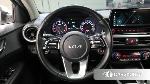 Kia The New K3 2nd generation 2021 Белый из Кореи, фото 6