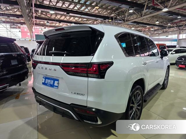 Lexus LX 2023 Белый из Китая, фото 6