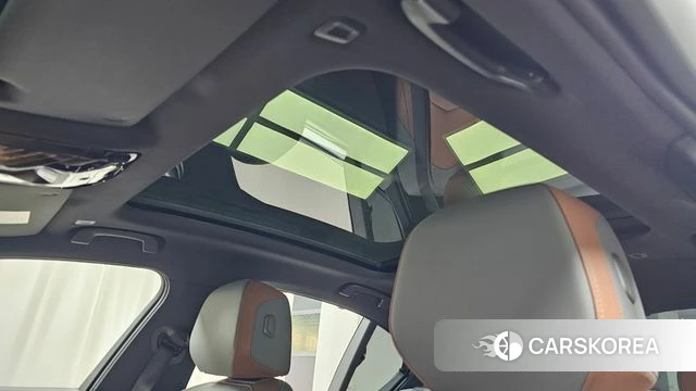 BMW 5 Series (G60) 2025 Белый из Кореи, фото 6